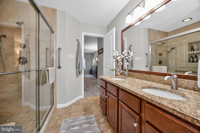 174 WATERFORD LN, Reading, PA 19606