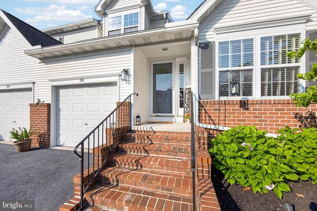 174 WATERFORD LN, Reading, PA 19606