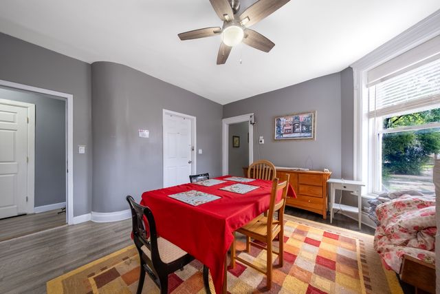 209 S Albany Avenue, Chicago, IL 60612