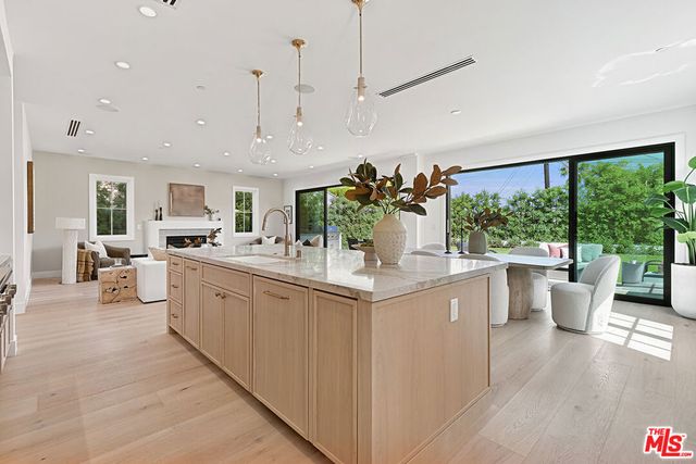 8136 Stewart Avenue, Los Angeles, CA 90045