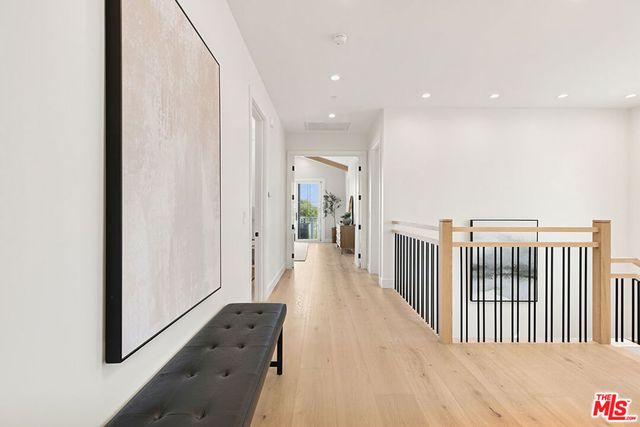 8136 Stewart Avenue, Los Angeles, CA 90045
