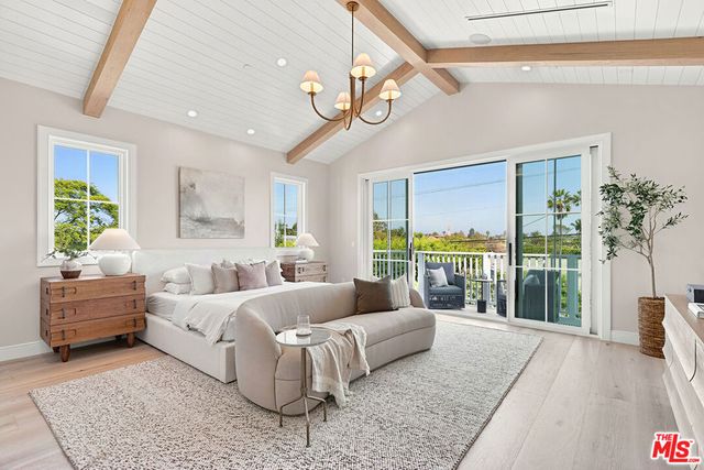 8136 Stewart Avenue, Los Angeles, CA 90045