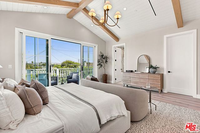 8136 Stewart Avenue, Los Angeles, CA 90045