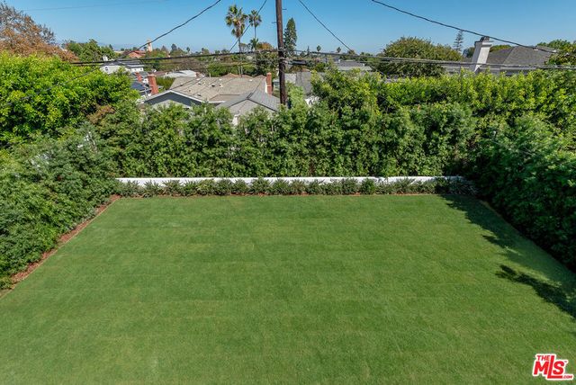 8136 Stewart Avenue, Los Angeles, CA 90045