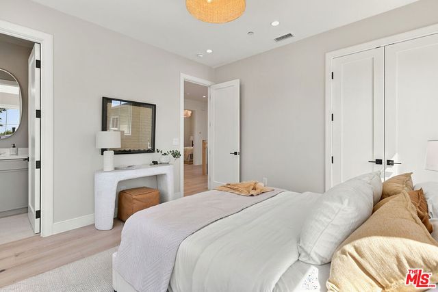 8136 Stewart Avenue, Los Angeles, CA 90045