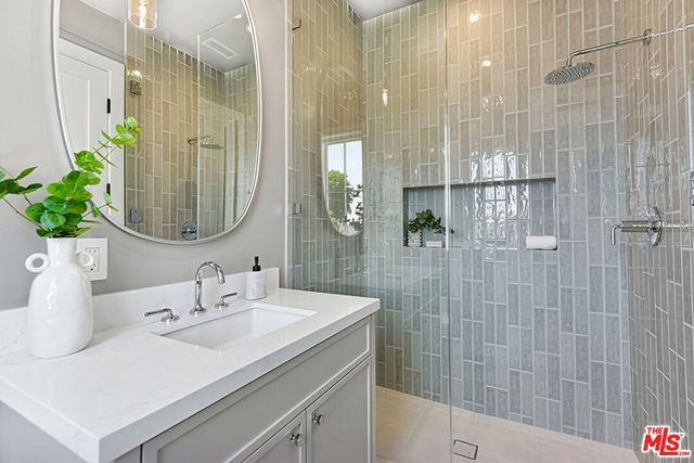 8136 Stewart Avenue, Los Angeles, CA 90045