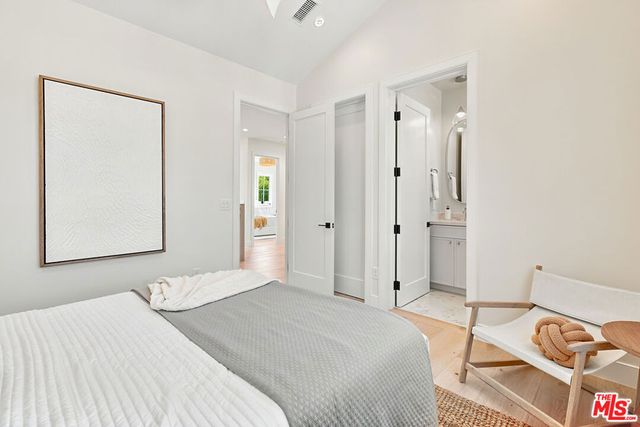 8136 Stewart Avenue, Los Angeles, CA 90045