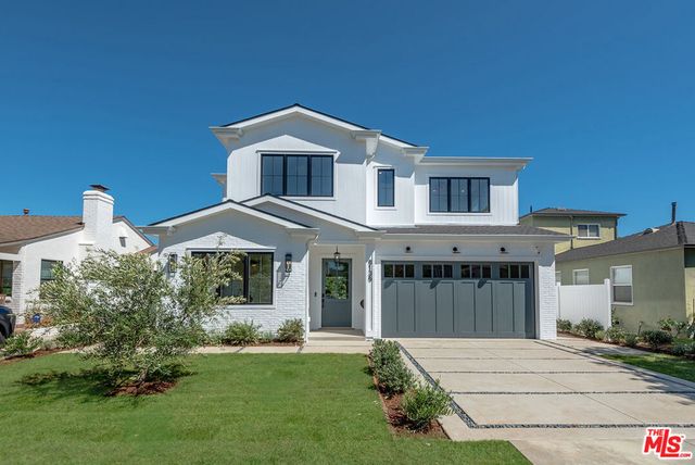 8136 Stewart Avenue, Los Angeles, CA 90045