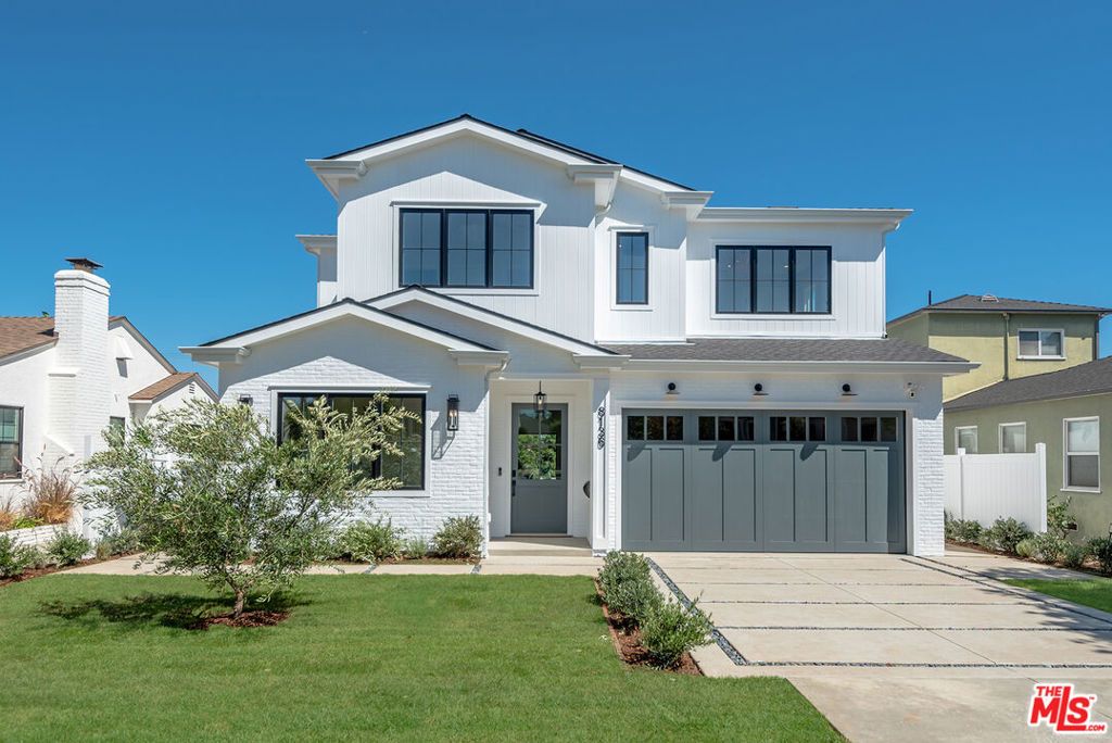 8136 Stewart Avenue, Los Angeles, CA 90045