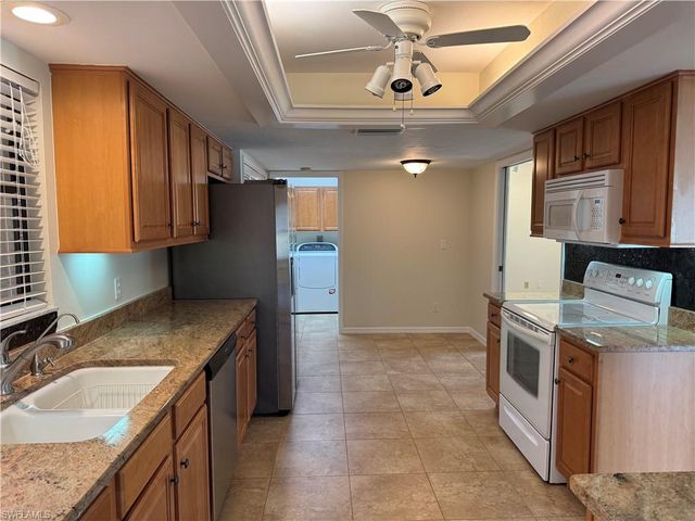 5690 Arvine CIR, Fort Myers, FL 33919