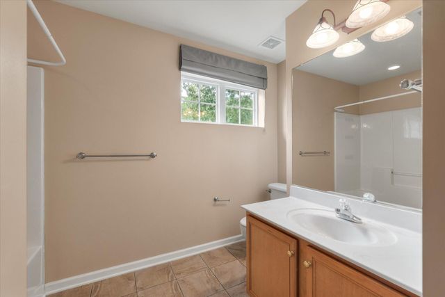 8316 Tyrian Path, North Charleston, SC 29418
