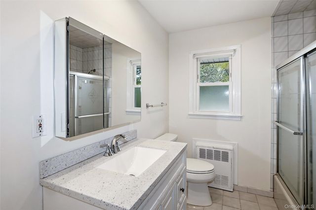 72 Woolsey Avenue, Glen Cove, NY 11542
