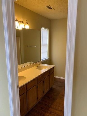 3355 Vassar Street, Fayetteville, AR 72704