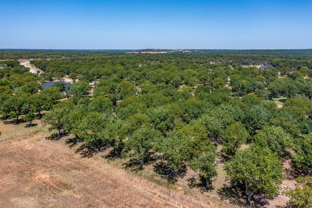 2373 E Landings S, Granbury, TX 76049