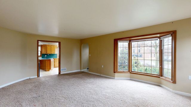 1207 North Drive, Mount Pleasant, MI 48858