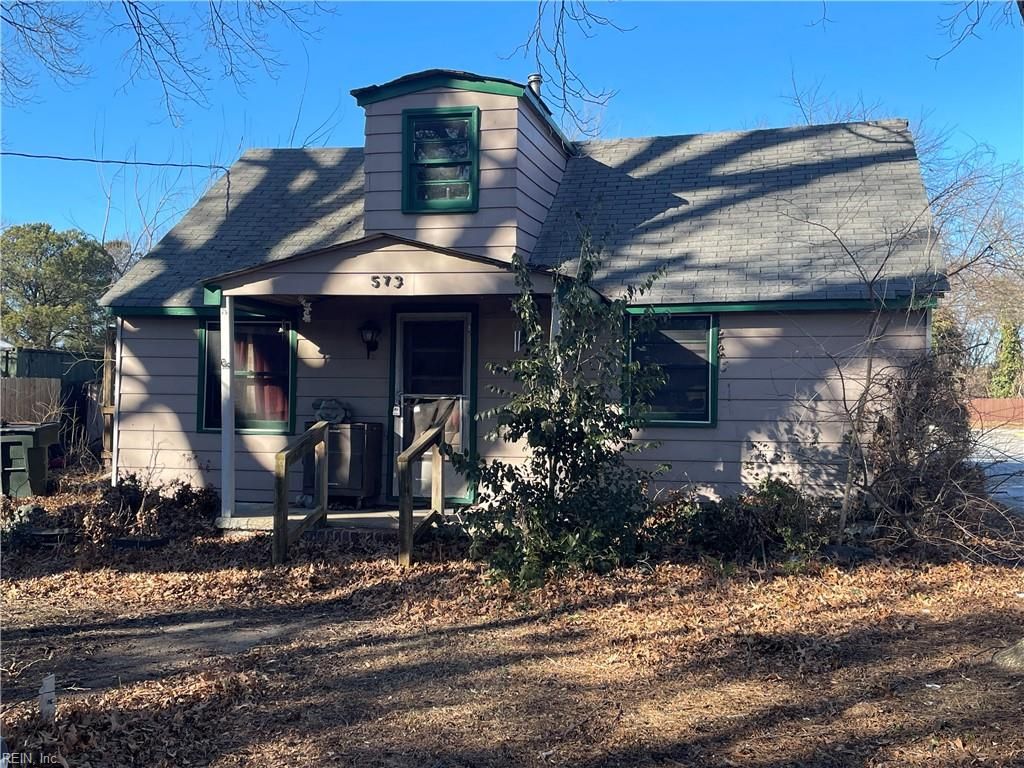 573 Old Point AVE, Hampton, VA 23663