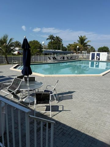 8205 NW 61st Street B111, Tamarac, FL 33321