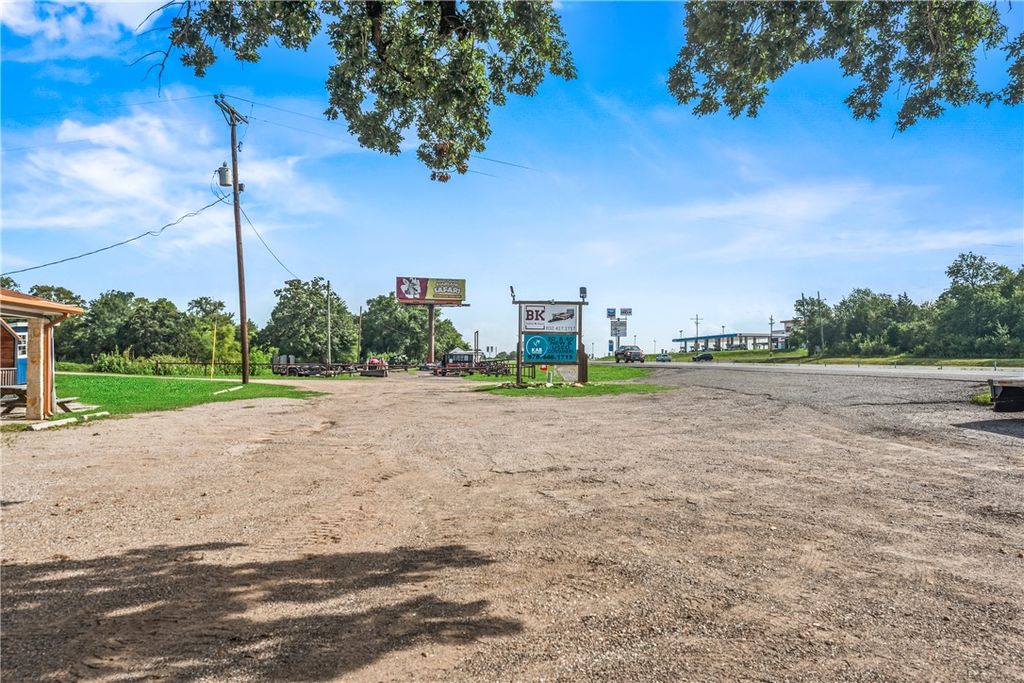 29233 Highway 6, Hempstead, TX 77445 — photo 3