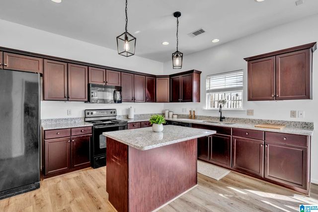 3001 IRIS COURT, Moody, AL 35004