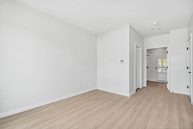 6 Rantoul St 205, Beverly, MA 01915