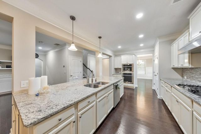 1162 Smithwell Point NW, Kennesaw, GA 30152