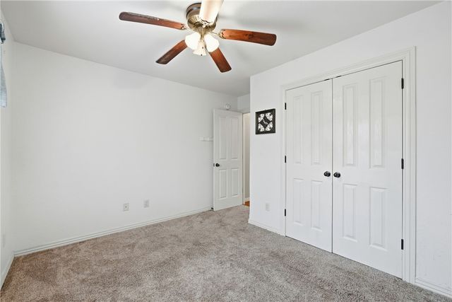 1 Whitstable Drive, Bella Vista, AR 72714