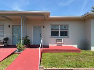 1239 Marseille Drive 2, Miami Beach, FL 33141