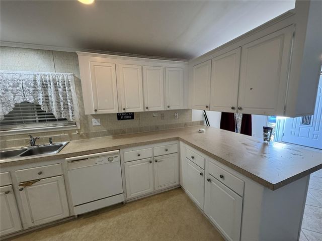 216 COMO DRIVE, Venice, FL 34285