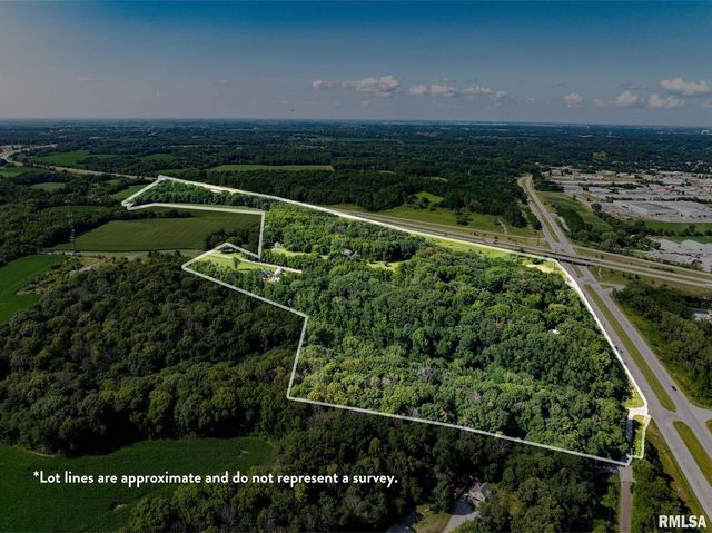 5418 CHAPEL HILL Road, Davenport, IA 52802
