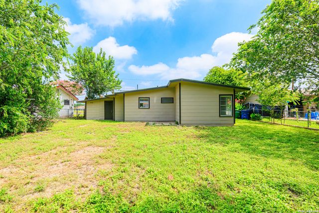 266 BANGOR DR, San Antonio, TX 78228