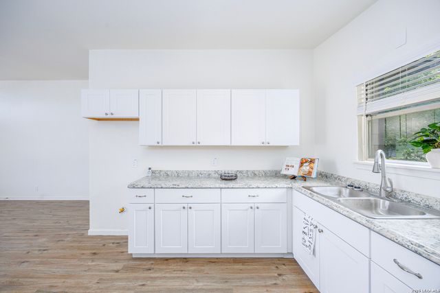 266 BANGOR DR, San Antonio, TX 78228