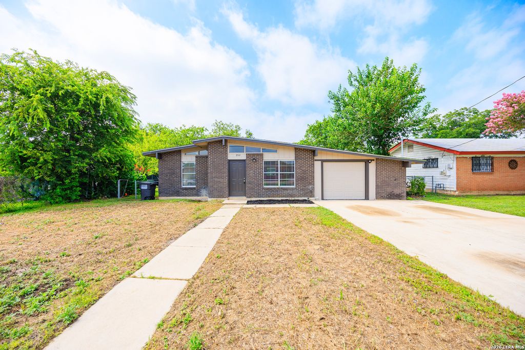 266 BANGOR DR, San Antonio, TX 78228