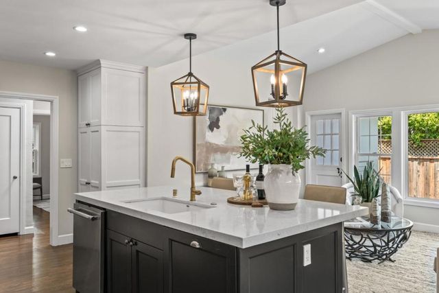 1120 Dufferin Avenue, Burlingame, CA 94010