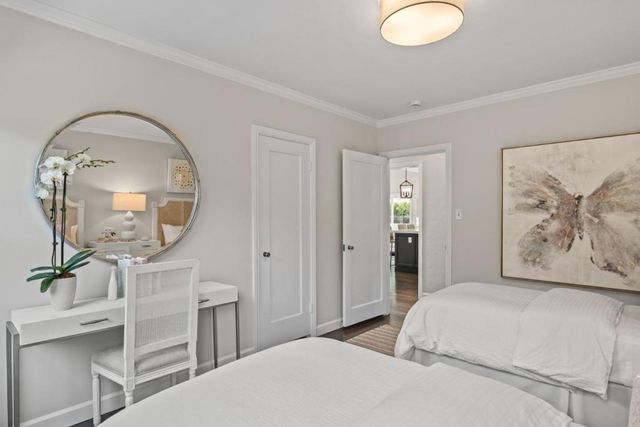 1120 Dufferin Avenue, Burlingame, CA 94010