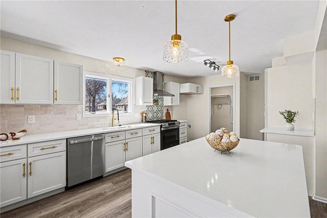 12737 Cherry Street, Kansas City, MO 64145