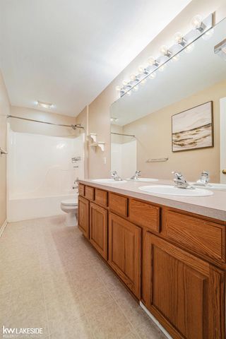 34681 Giannetti Drive, Sterling Heights, MI 48312