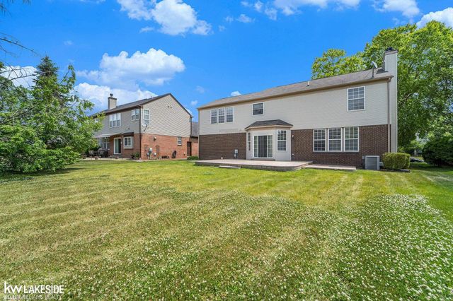 34681 Giannetti Drive, Sterling Heights, MI 48312