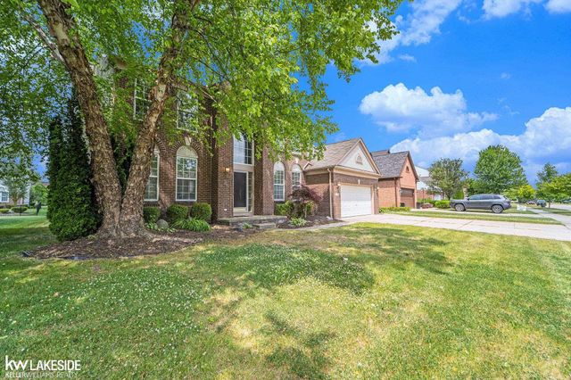 34681 Giannetti Drive, Sterling Heights, MI 48312