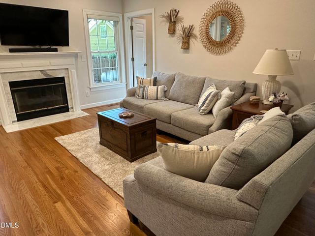 8909 Breeland Way, Raleigh, NC 27613