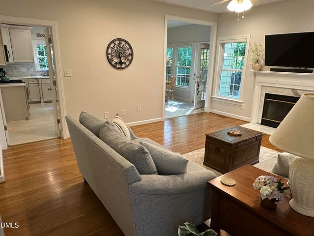 8909 Breeland Way, Raleigh, NC 27613