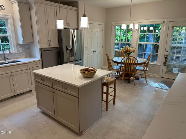 8909 Breeland Way, Raleigh, NC 27613