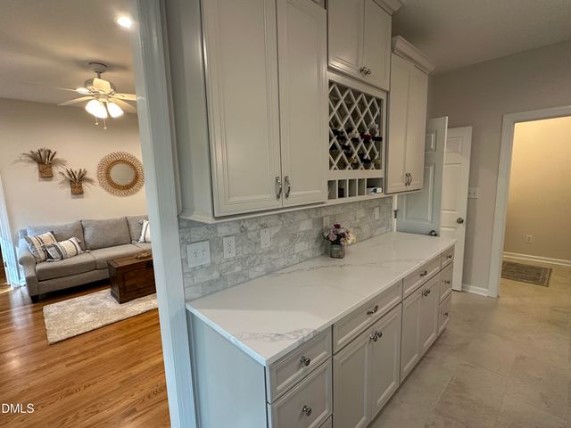 8909 Breeland Way, Raleigh, NC 27613