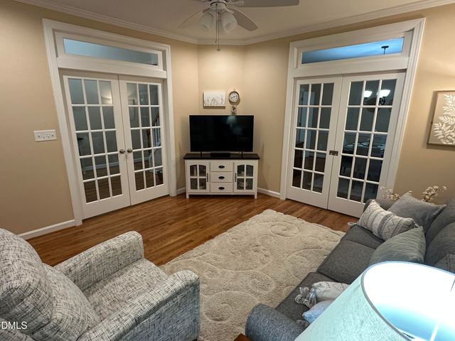 8909 Breeland Way, Raleigh, NC 27613