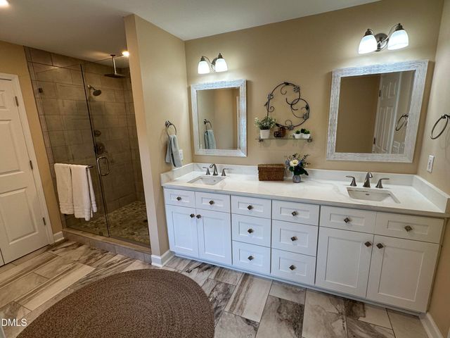 8909 Breeland Way, Raleigh, NC 27613