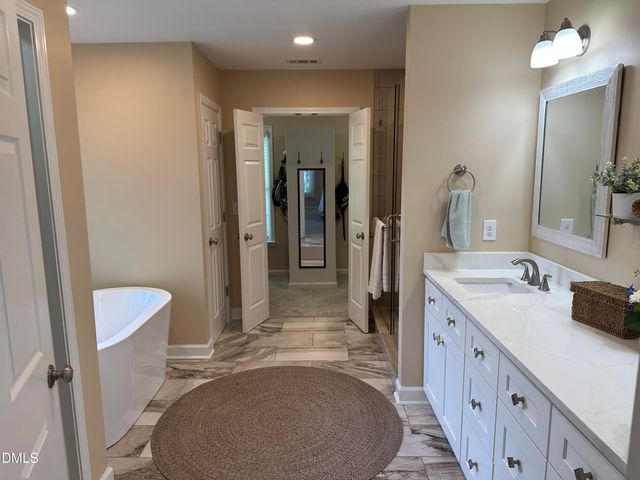8909 Breeland Way, Raleigh, NC 27613