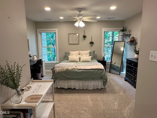 8909 Breeland Way, Raleigh, NC 27613