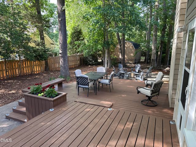 8909 Breeland Way, Raleigh, NC 27613