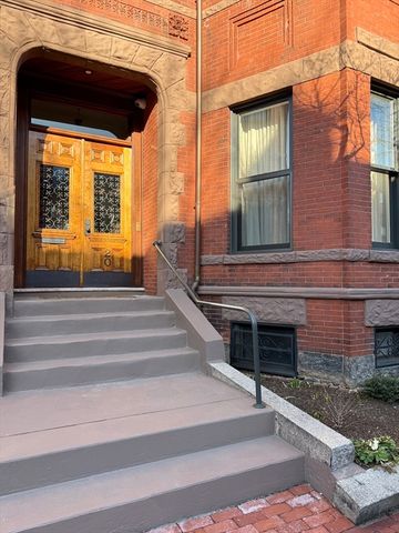 20 Cumberland Street 1, Boston, MA 02115