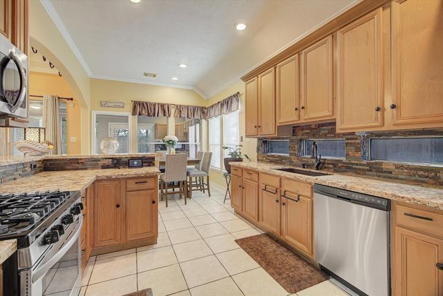 4207 Joshua Circle, Houston, TX 77014