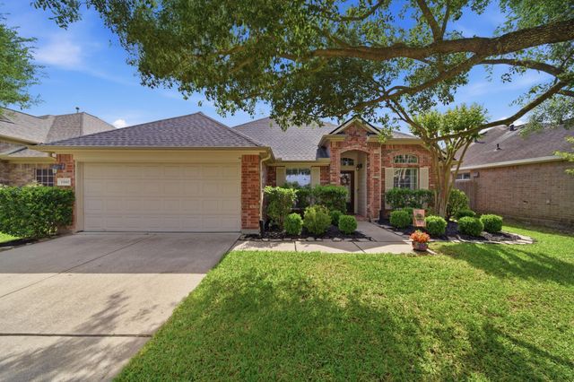 11602 Columbia Pines Lane, Cypress, TX 77433